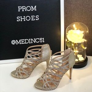 Prom shoes